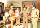 ஒரு மாத சம்பளத்தை கொரோனா நிவாரணநிதியாக வழங்கிய காவலர் பாபு...