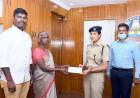 காவலருக்கு உதவிய  பெரம்பலூர் மாவட்ட காவல்துறையினர்...