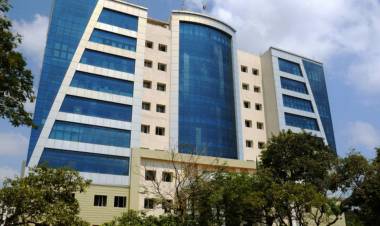 நேர்மையான அதிகாரிக்கு வந்த சோதனை!