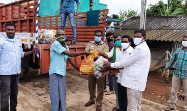 சத்தியமங்கலம் DSP சுப்பையா அவர்கள் 135 மலைவாழ் குடும்பங்களுக்கு நல உதவிகள் வழங்கினார்....