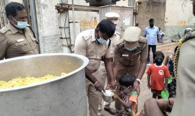 காவல் பணியிலும் பசிப்பிணி போக்கும் தாமஸ் மவுண்ட் காவல் துறை!