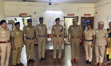 தமிழக டிஜிபி சைலேந்திரபாபு இ.கா.ப., சென்னை நொளம்பூர் காவல்  நிலையத்தில் இன்று காலை திடீர் ஆய்வு மேற்கொண்டார்...