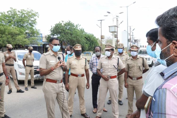 வாகன தணிக்கையை நேரில் சென்று ஆய்வு செய்த மாவட்ட காவல் கண்காணிப்பாளர்  ஜெயக்குமார்... 