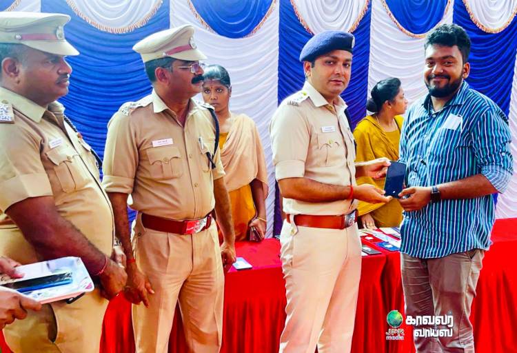 திருவல்லிக்கேணி காவல் மாவட்ட  தனிப்படை காவல் குழுவினர்   காணாமல் போன  செல்போன்கள் கண்டுப்பிடிக்கப்பட்டு 50 செல்போன்கள் உரிமையாளர்களிடம் ஒப்படைக்கப்பட்டது...