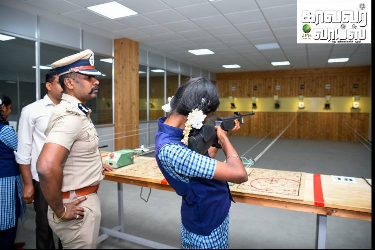 கோவை மாவட்டத்தில் ப்ராஜெக்ட் பள்ளிக்கூட திட்டத்தின் தொடர்ச்சியாக  காவல்துறையினருடன் ஒரு நாள் நிகழ்வு... 