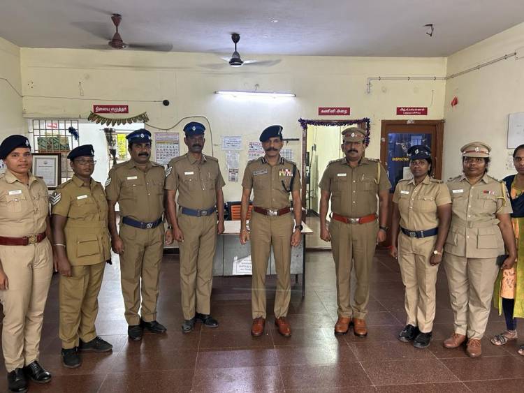 தமிழக டிஜிபி சைலேந்திரபாபு இ.கா.ப., சென்னை நொளம்பூர் காவல்  நிலையத்தில் இன்று காலை திடீர் ஆய்வு மேற்கொண்டார்...